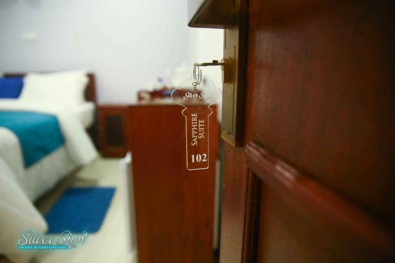 Silver Sign Hotel Katugastota Extérieur photo